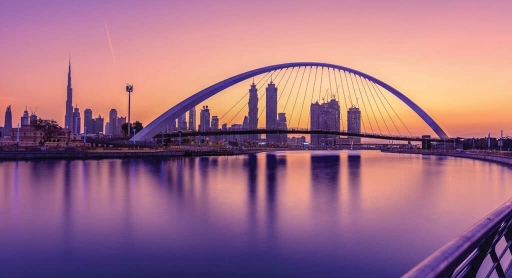 Business Bay Canal Dubai Travel Itinerary