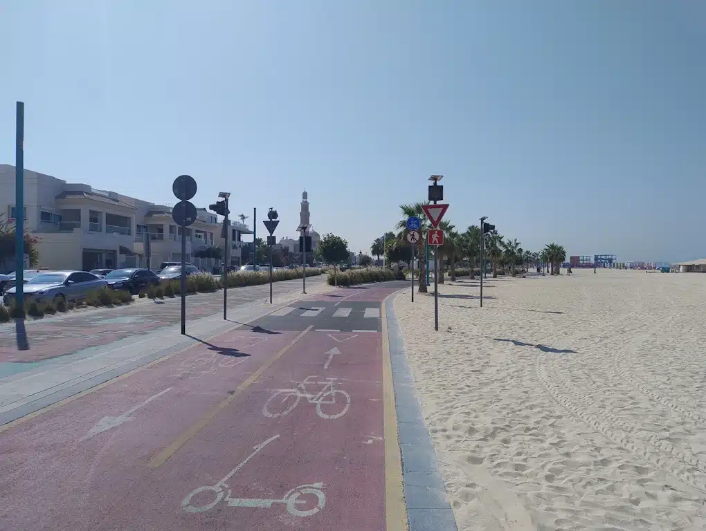 Walking and Cycling Kite Beach Dubai